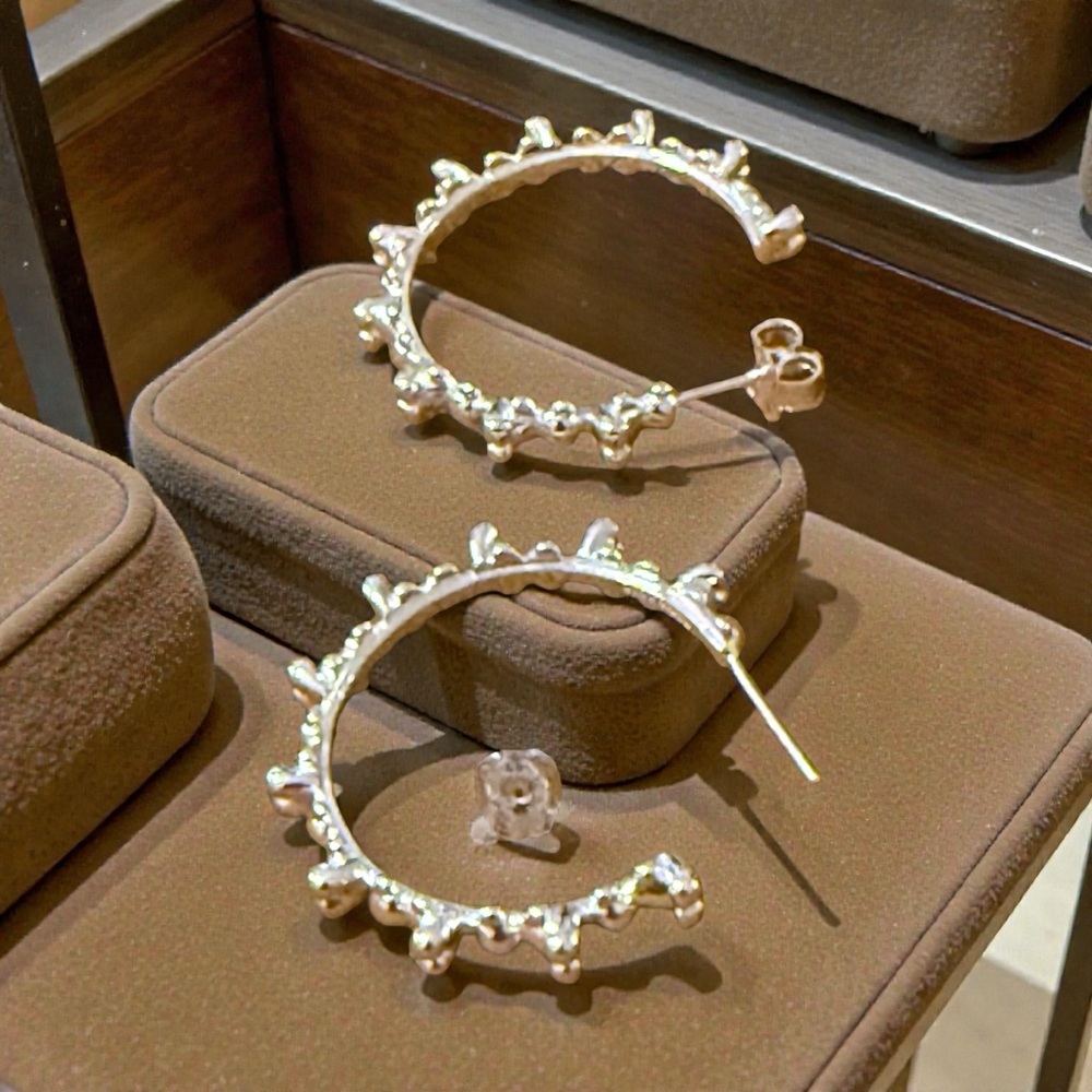 Elegant Silver 925 hoop earrings. Perfect for any occasion. Gorgeous for gift 🎁